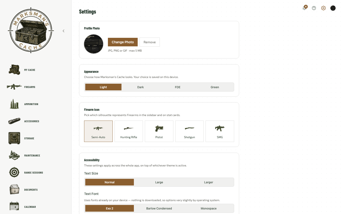Settings screen showing theme options, sidebar icon picker, and text size controls
